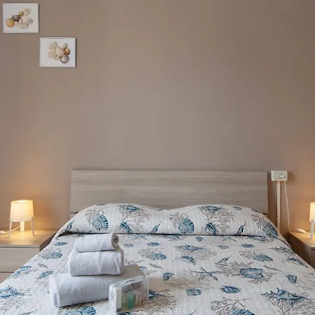 Blu Sea Room Piazza Garibaldi * 斯培西亚